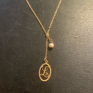 “L” and Pearl Lariat style Avon Necklace 24 inch
